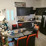 Bet El Cozy & Comfy Room 2